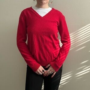 LLBean Red v-neck cashmere sweater